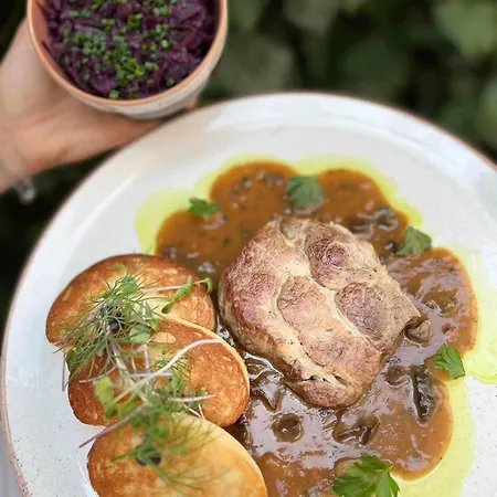 Bed and breakfast Kamienica & Restauracja 3*