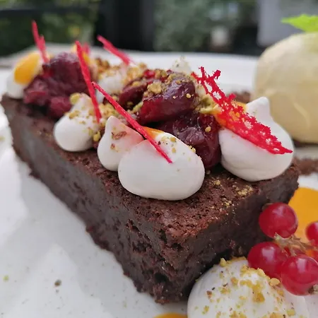 Kamienica & Restauracja * Опаленица