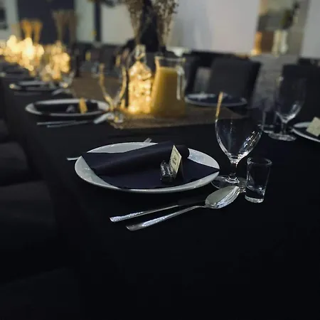 Kamienica & Restauracja * Opalenica
