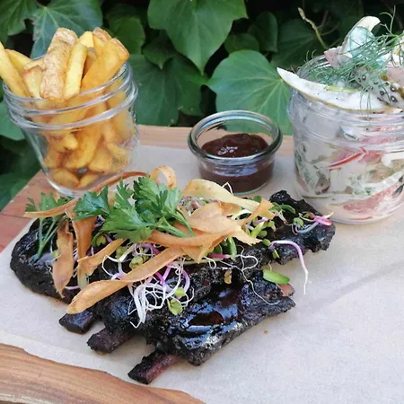 Bed and breakfast Kamienica & Restauracja