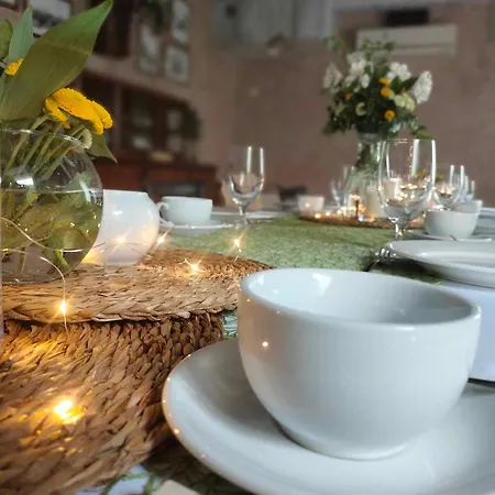 Bed and breakfast Kamienica & Restauracja Opalenica