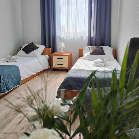 Bed and breakfast Kamienica & Restauracja 3*