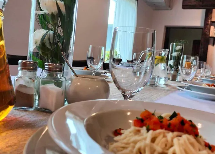 Kamienica & Restauracja فندق مبيت وإفطار