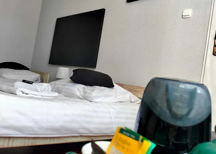 Kamienica & Restauracja Frühstückspension Opalenica